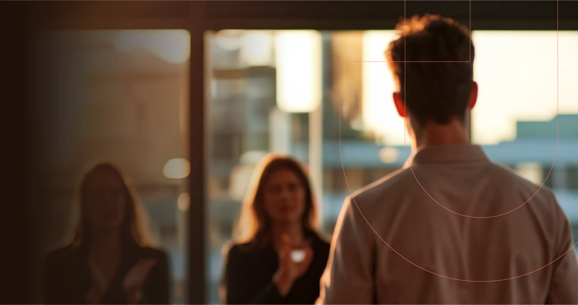 <div class="slider-title-custom">
 <span class="titulo-destacado">Consultoría,<br> formación y tecnología<br>
que inspiran evolución.</span>
</div>
